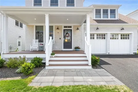 8 Lookout Lane Portsmouth RI 02871