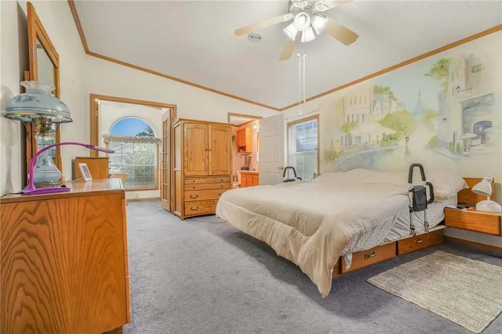 4 Nightingale Lane Tiverton RI 02878
