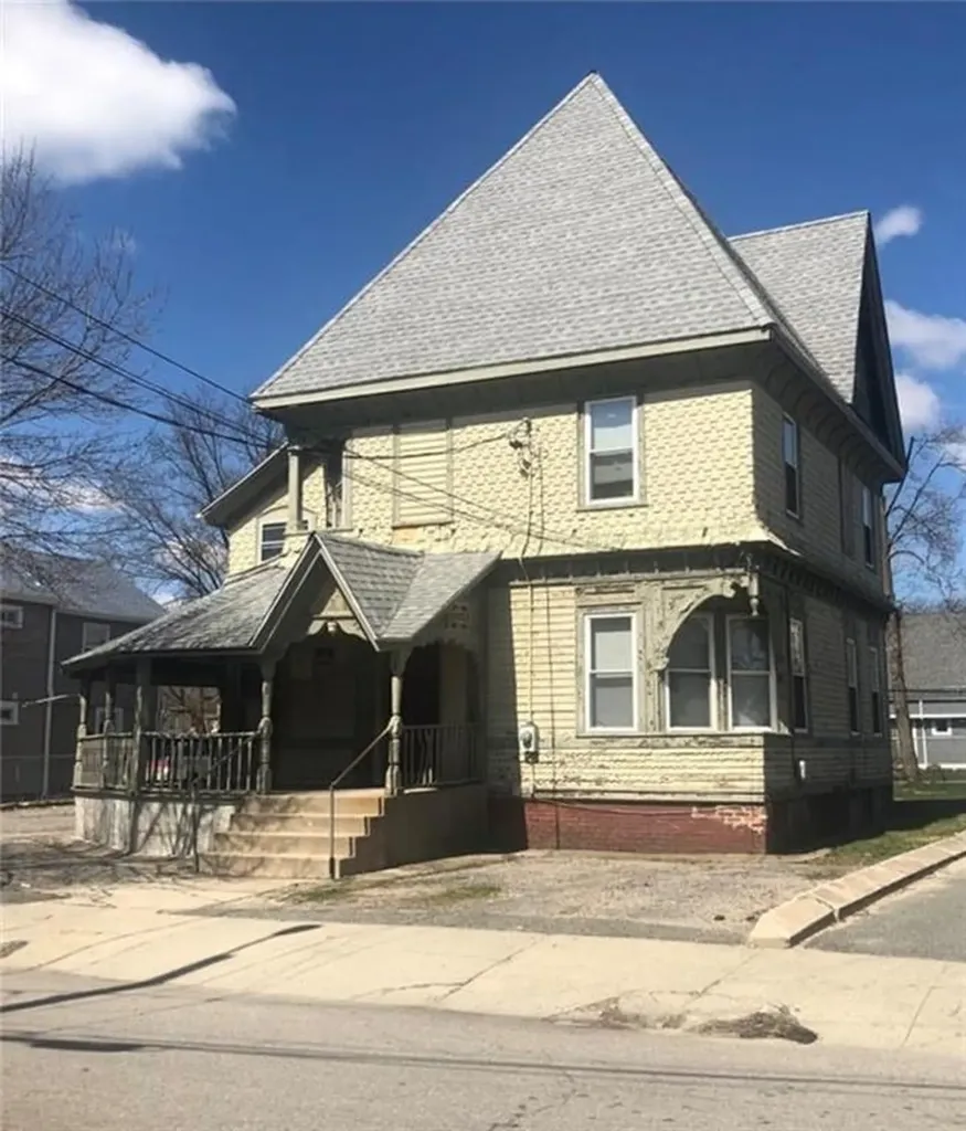 5 Nickerson Street Pawtucket RI 02860