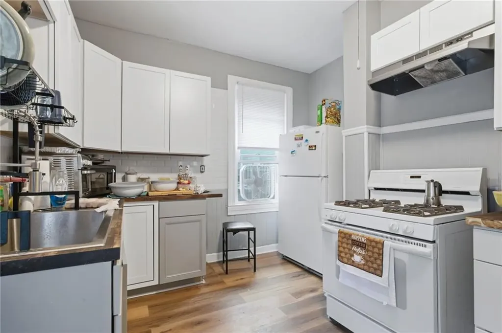 156 160 Bridgham Street Providence RI 02909