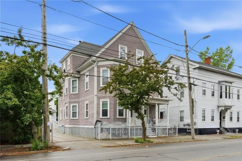 156 160 Bridgham Street Providence RI 02909