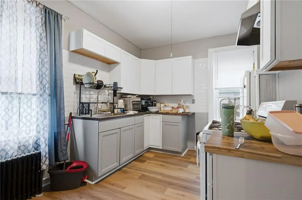 156 160 Bridgham Street Providence RI 02909