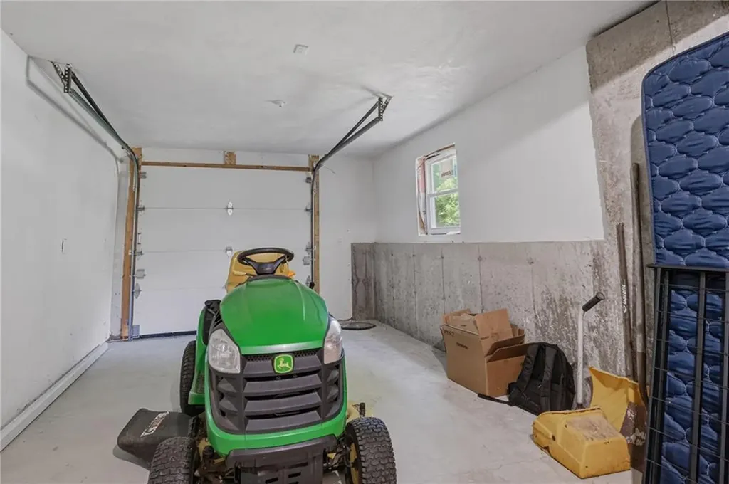 585 East Avenue Burrillville RI 02830
