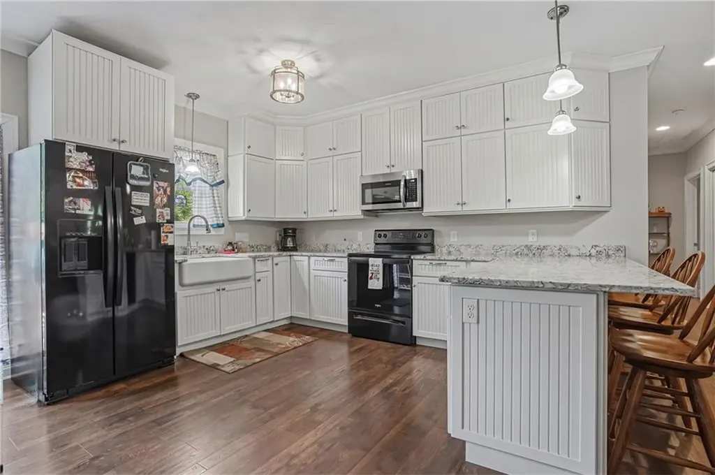 585 East Avenue Burrillville RI 02830