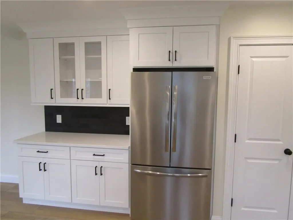 24 Murray Avenue North Kingstown RI 02852