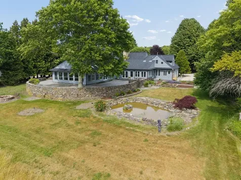 683 Neck Road Tiverton RI 02878