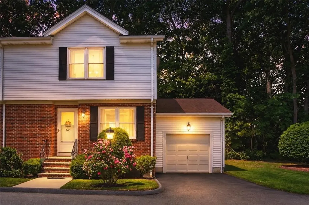 143 Oak Park Drive North Providence RI 02904