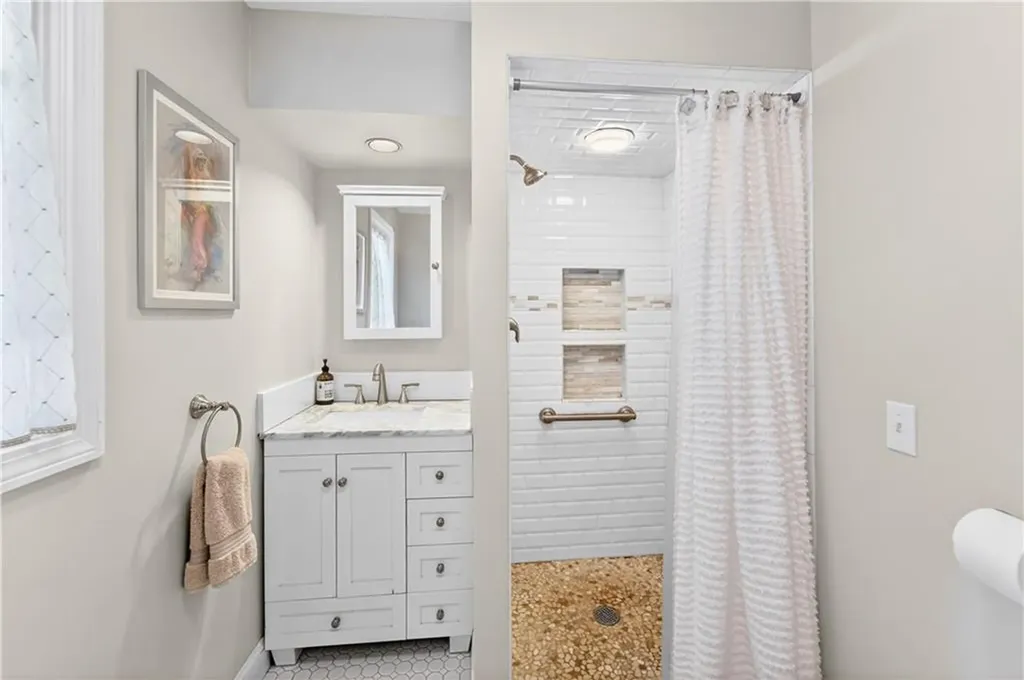143 Oak Park Drive North Providence RI 02904