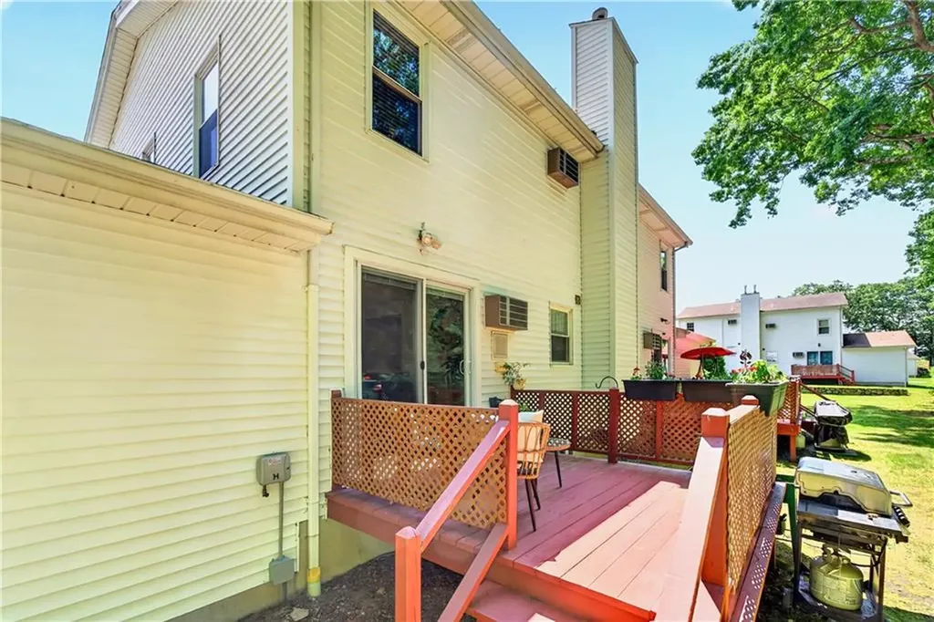143 Oak Park Drive North Providence RI 02904