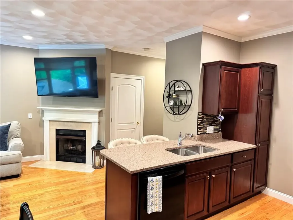 1 Santini Street North Providence RI 02904