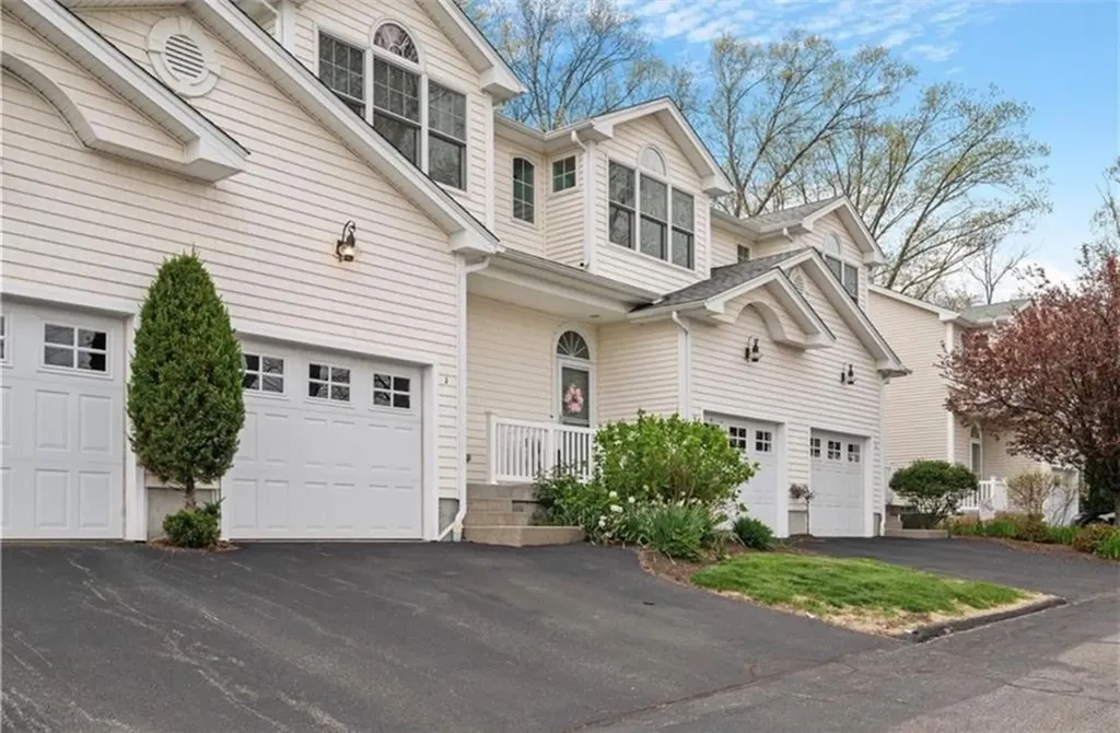 1 Santini Street North Providence RI 02904