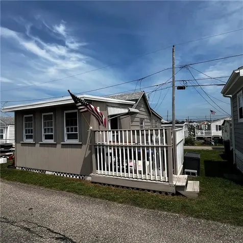 240 6w4 Cards Pond Road South Kingstown RI 02879
