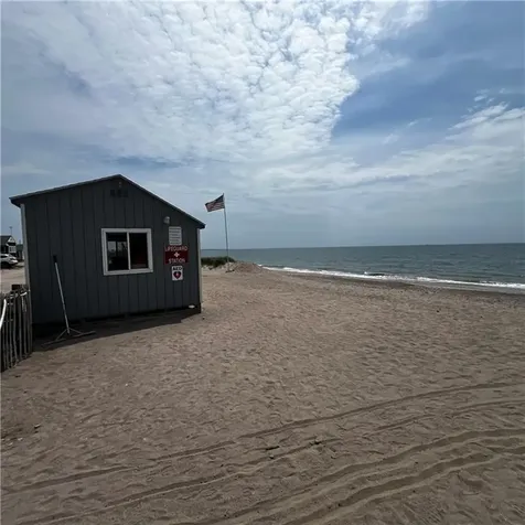 240 6w4 Cards Pond Road South Kingstown RI 02879