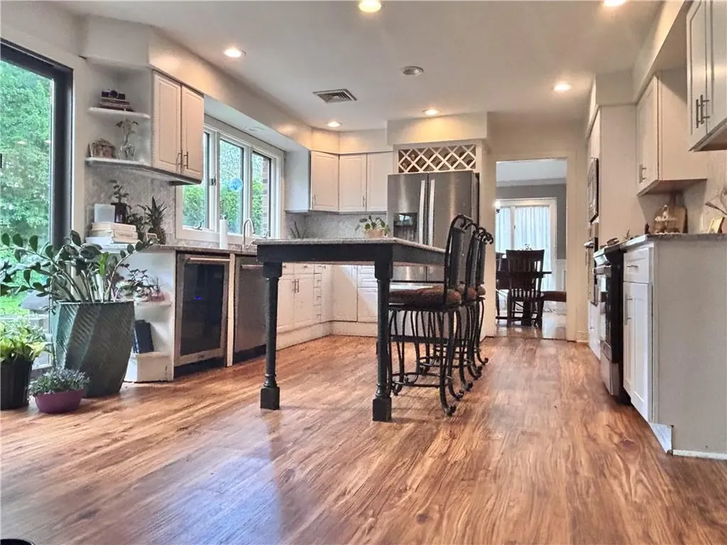 18 Ann Court Cranston RI 02921