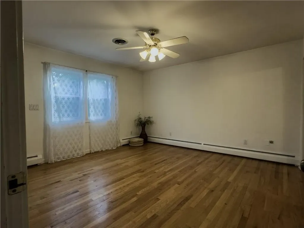 18 Ann Court Cranston RI 02921