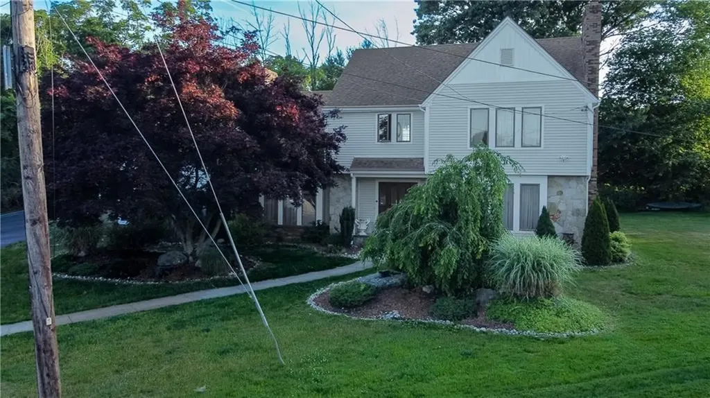18 Ann Court Cranston RI 02921
