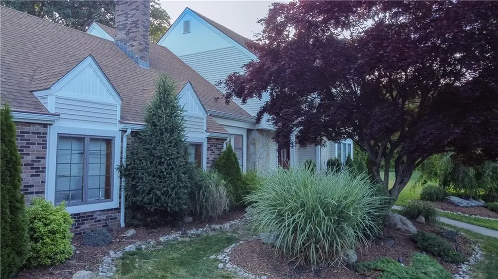 18 Ann Court Cranston RI 02921