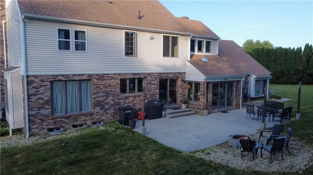 18 Ann Court Cranston RI 02921