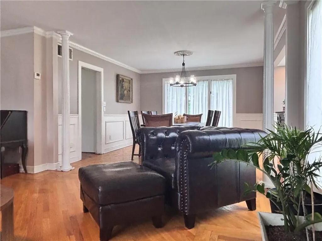 18 Ann Court Cranston RI 02921