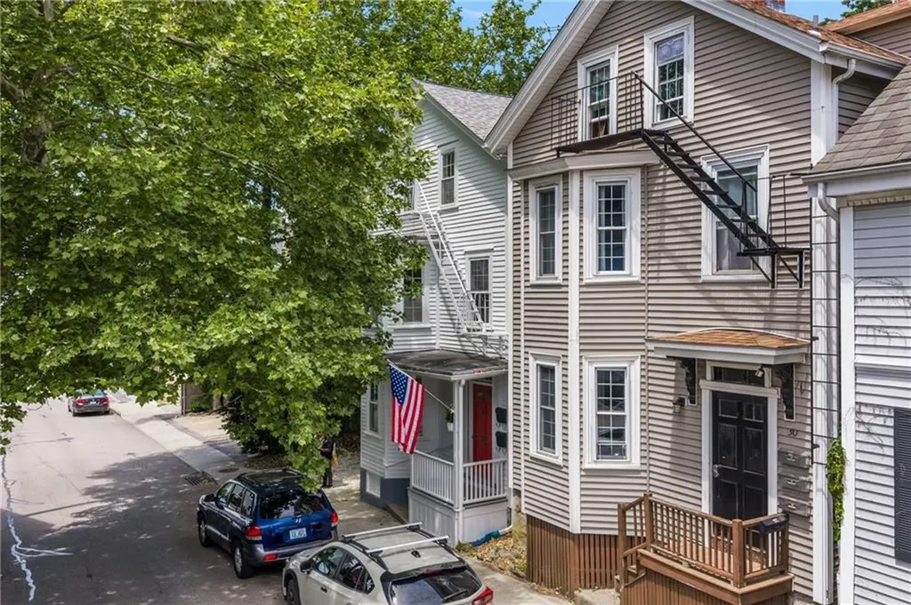 28 Young Street Newport RI 02840