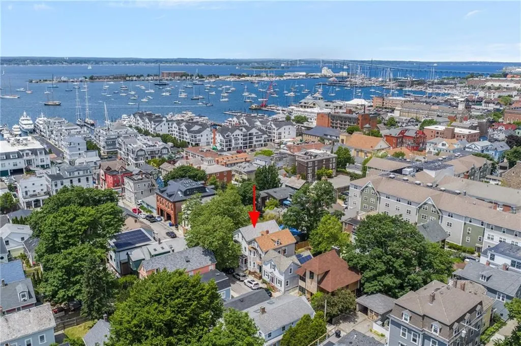 28 Young Street Newport RI 02840