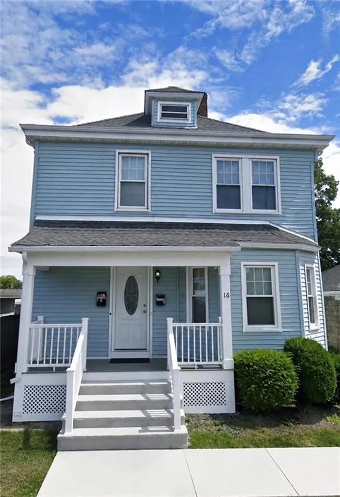 16 Hobson Avenue East Providence RI 02914