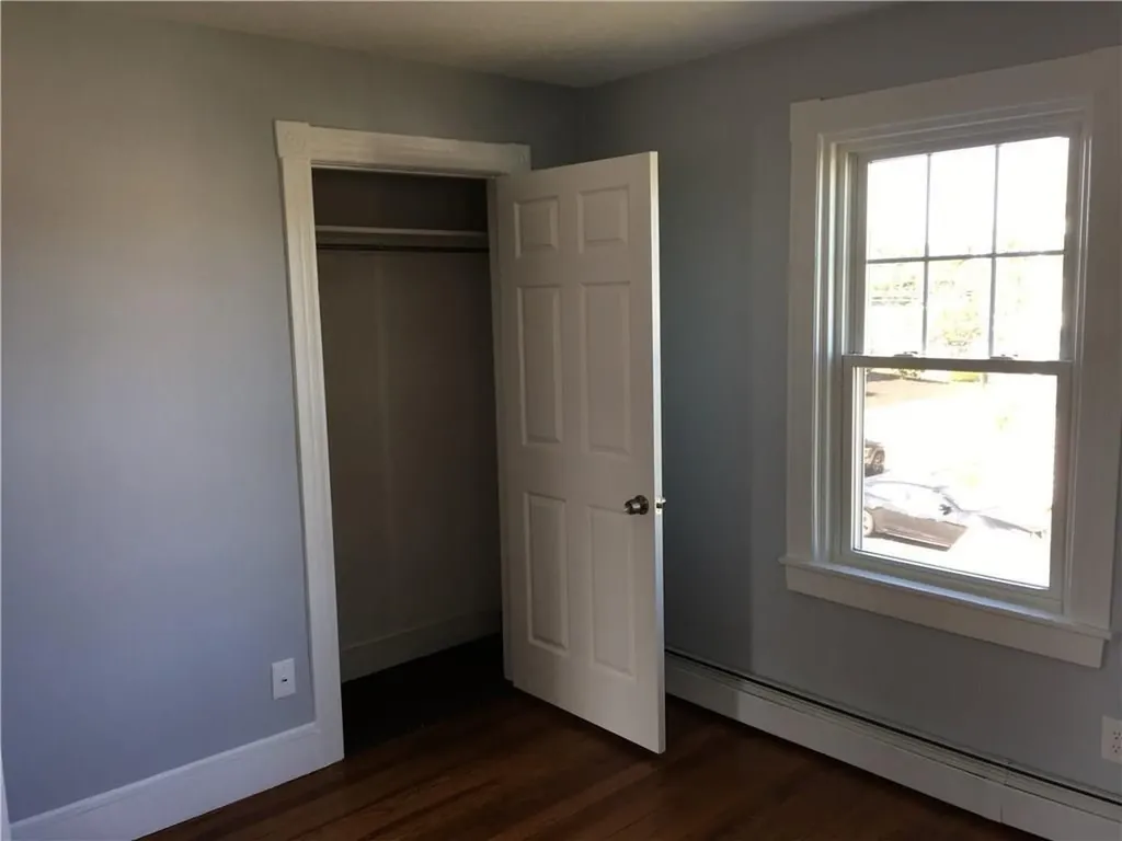 16 Hobson Avenue East Providence RI 02914