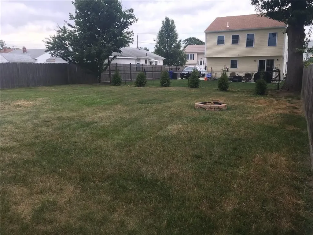 16 Hobson Avenue East Providence RI 02914