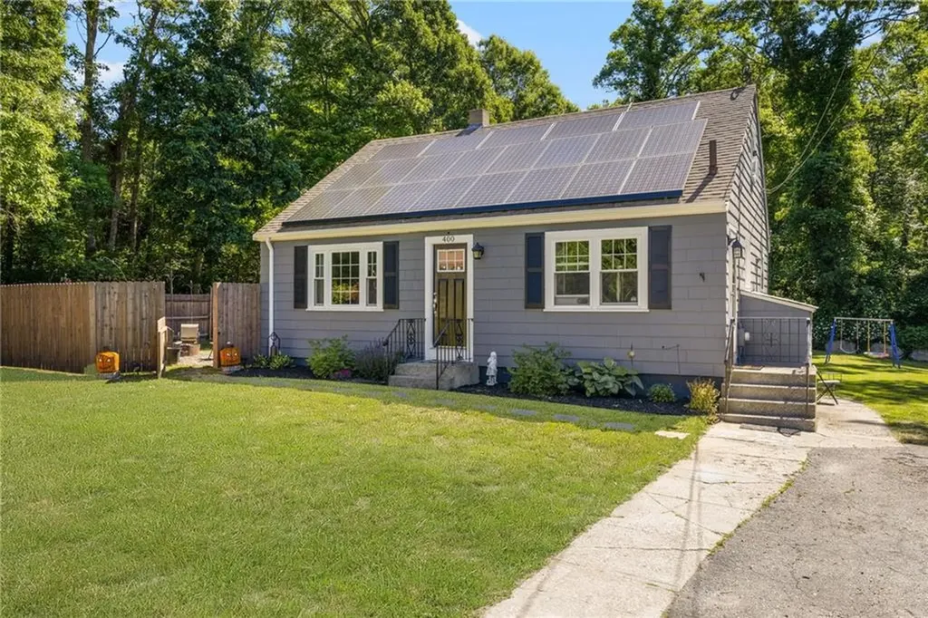 400 Crandall Road Tiverton RI 02878