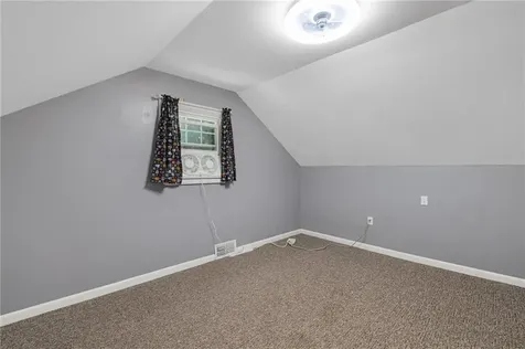 400 Crandall Road Tiverton RI 02878