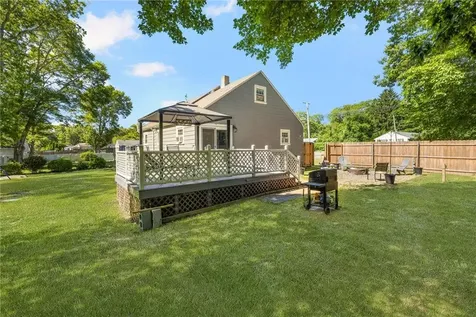 400 Crandall Road Tiverton RI 02878