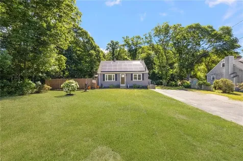 400 Crandall Road Tiverton RI 02878