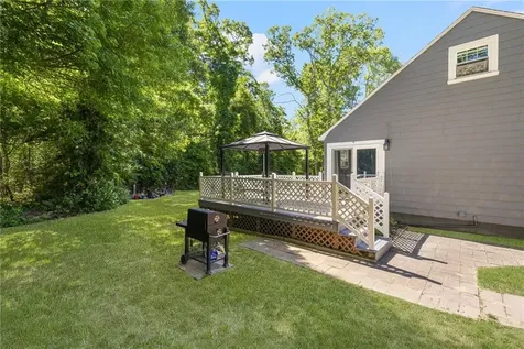 400 Crandall Road Tiverton RI 02878
