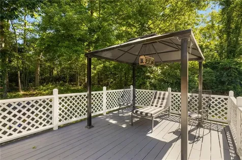 400 Crandall Road Tiverton RI 02878