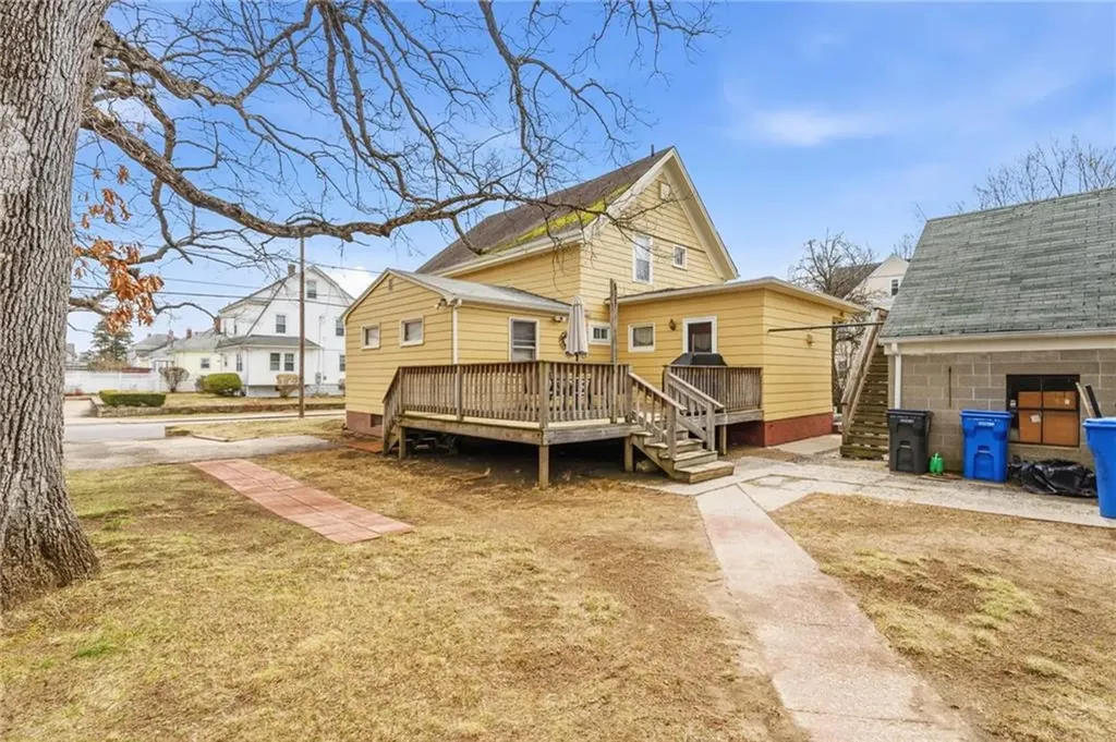 211 Woodbine Street Cranston RI 02910