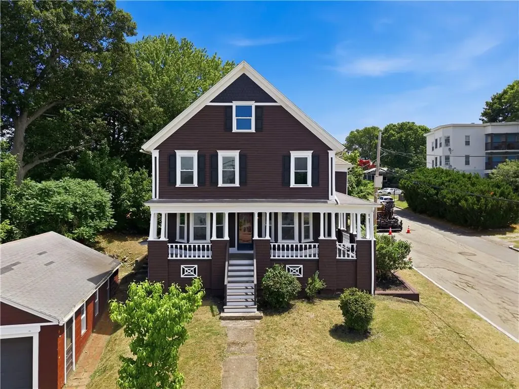 430 Cumberland Hill Road Woonsocket RI 02895