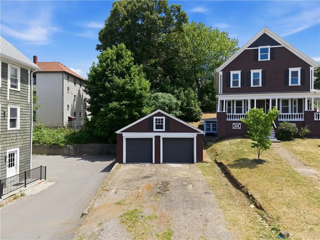 430 Cumberland Hill Road Woonsocket RI 02895