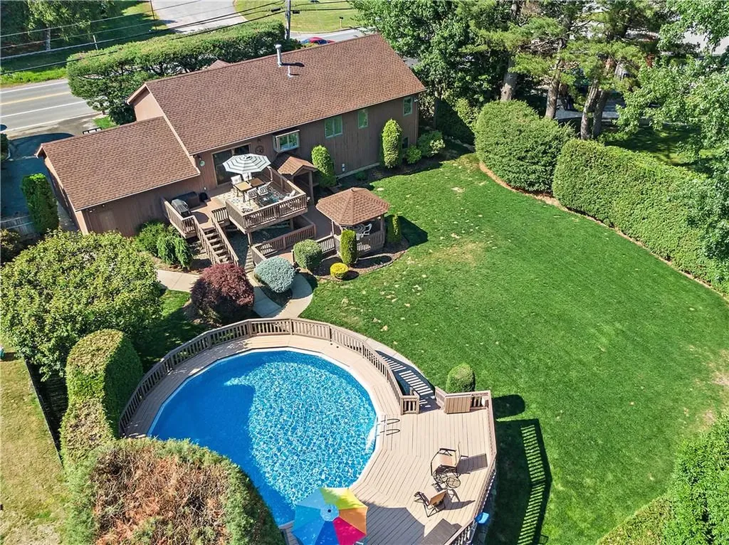 1164 Scituate Avenue Cranston RI 02921