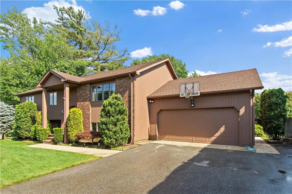 1164 Scituate Avenue Cranston RI 02921