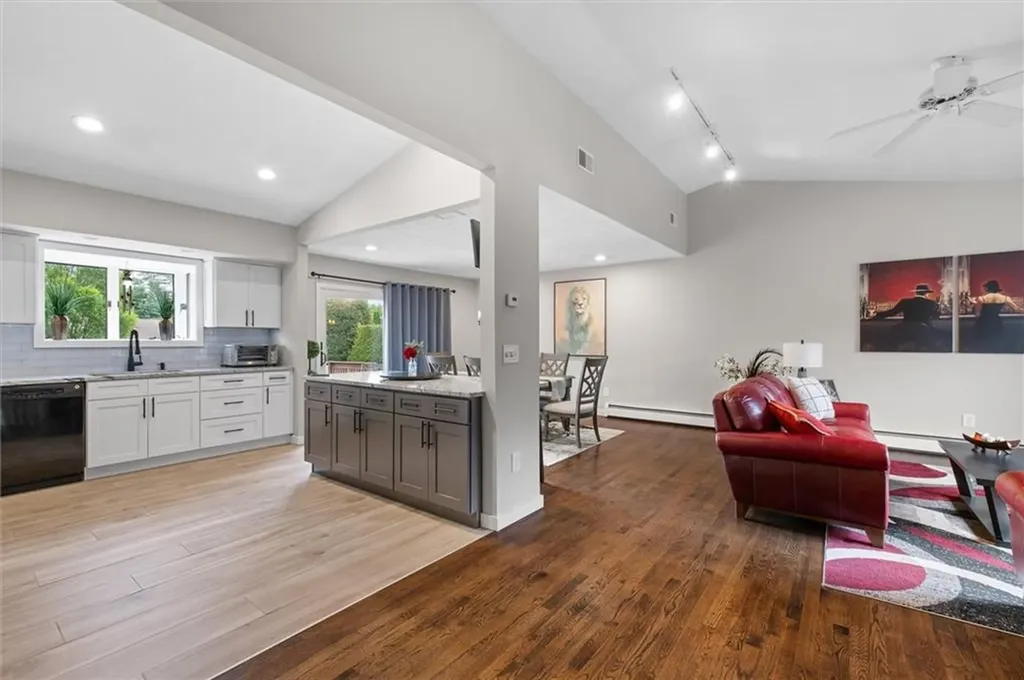 1164 Scituate Avenue Cranston RI 02921