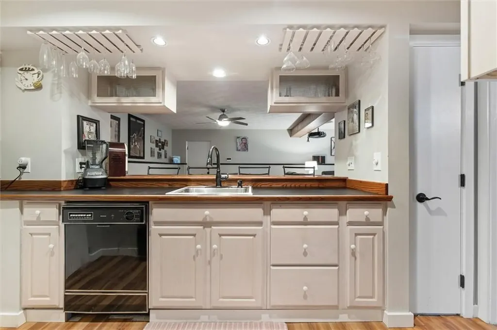 1164 Scituate Avenue Cranston RI 02921