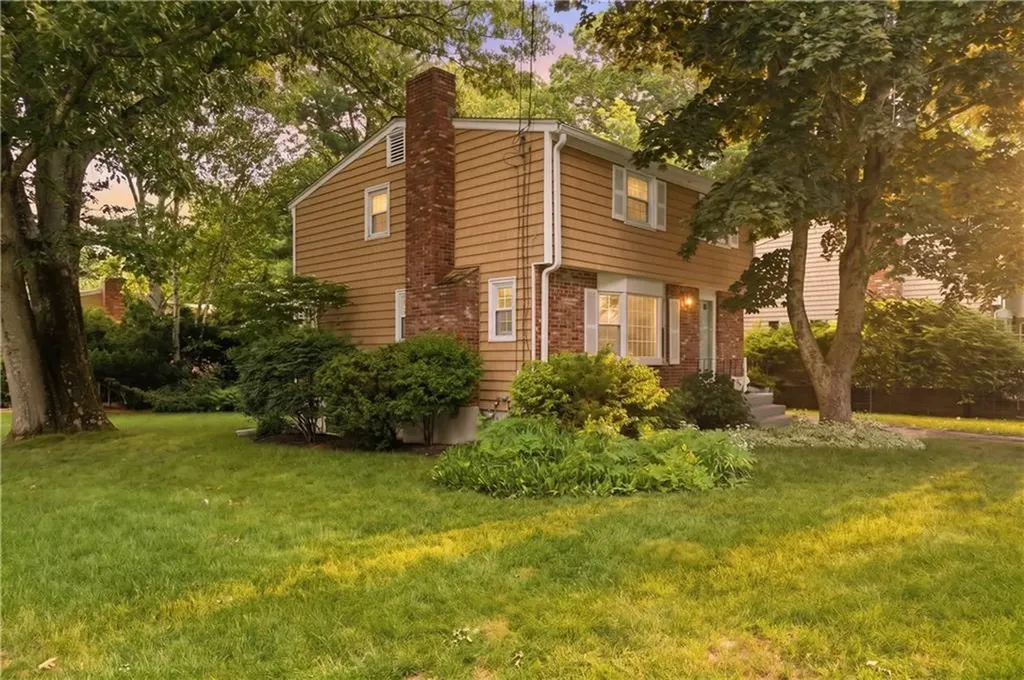 10 Sprague Street Cumberland RI 02864