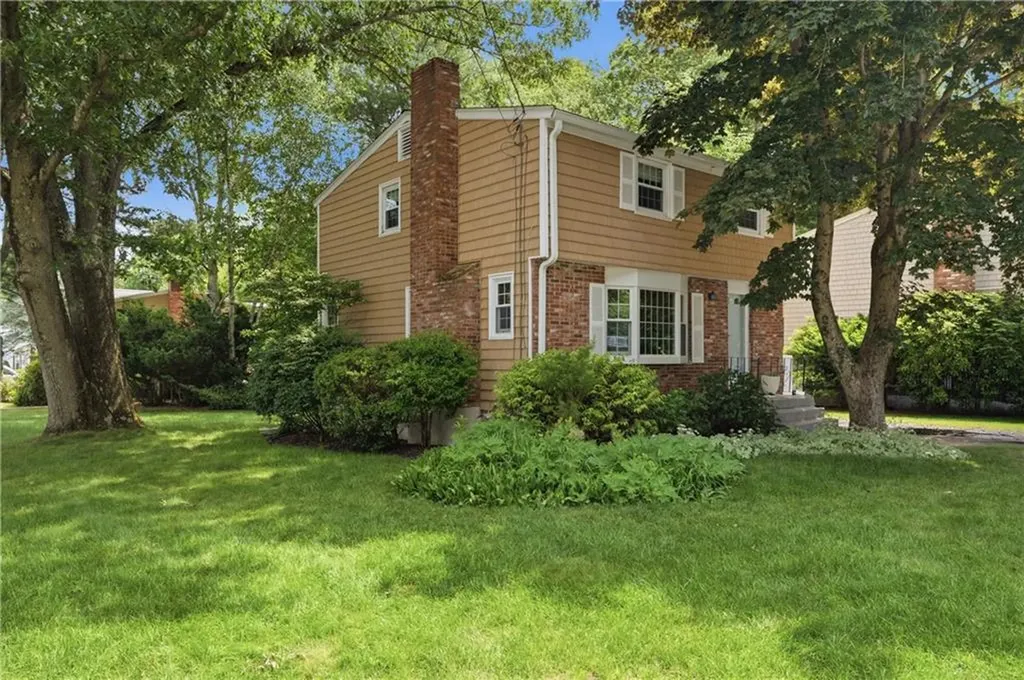 10 Sprague Street Cumberland RI 02864
