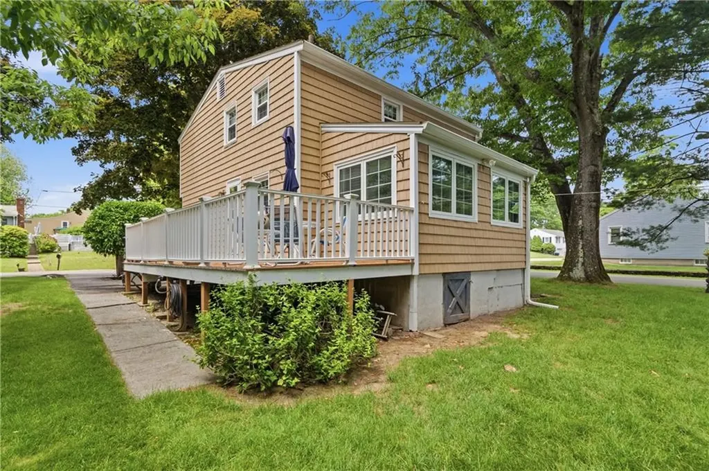 10 Sprague Street Cumberland RI 02864