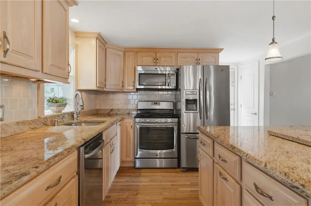10 Sprague Street Cumberland RI 02864