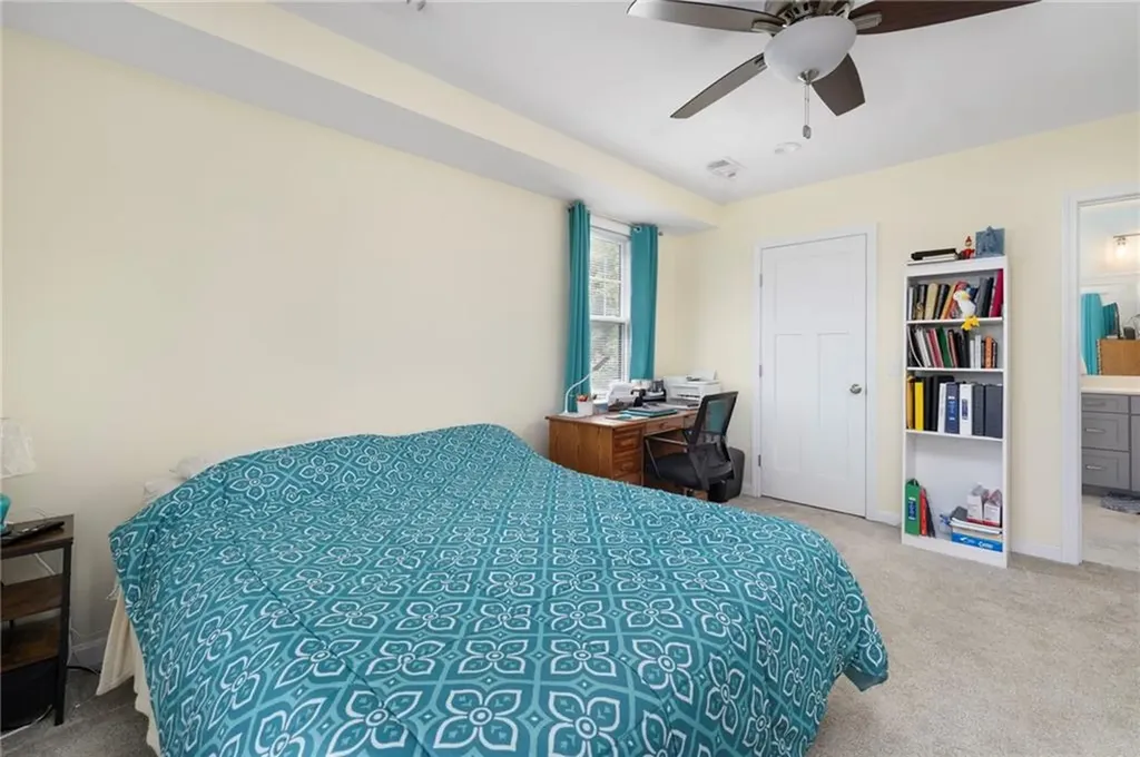 40 Lakeworth Avenue Narragansett RI 02882