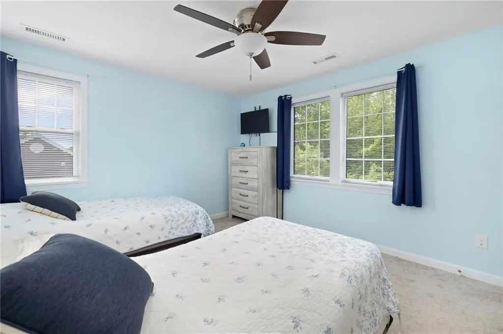 40 Lakeworth Avenue Narragansett RI 02882