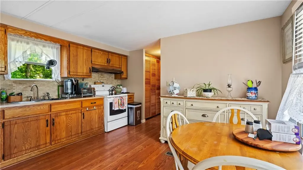 465 57 Gardiner Road Richmond RI 02892