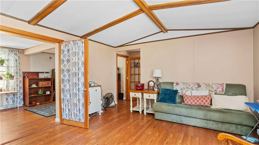 465 57 Gardiner Road Richmond RI 02892