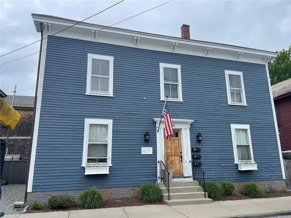 35 Elm Street Newport RI 02840